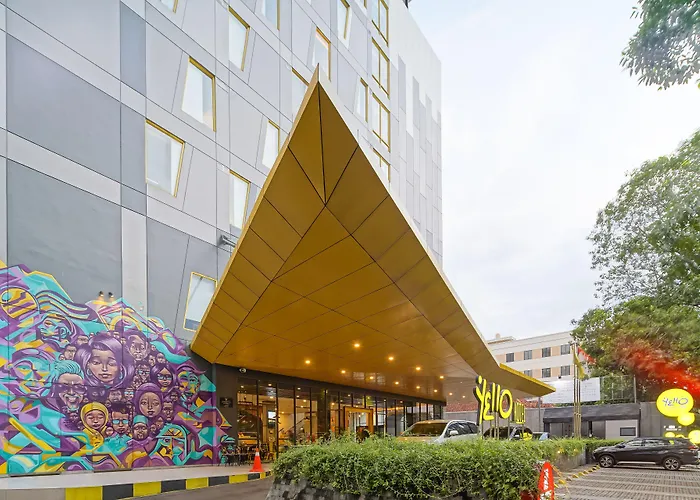 Yello Hotel Manggarai Jakarta